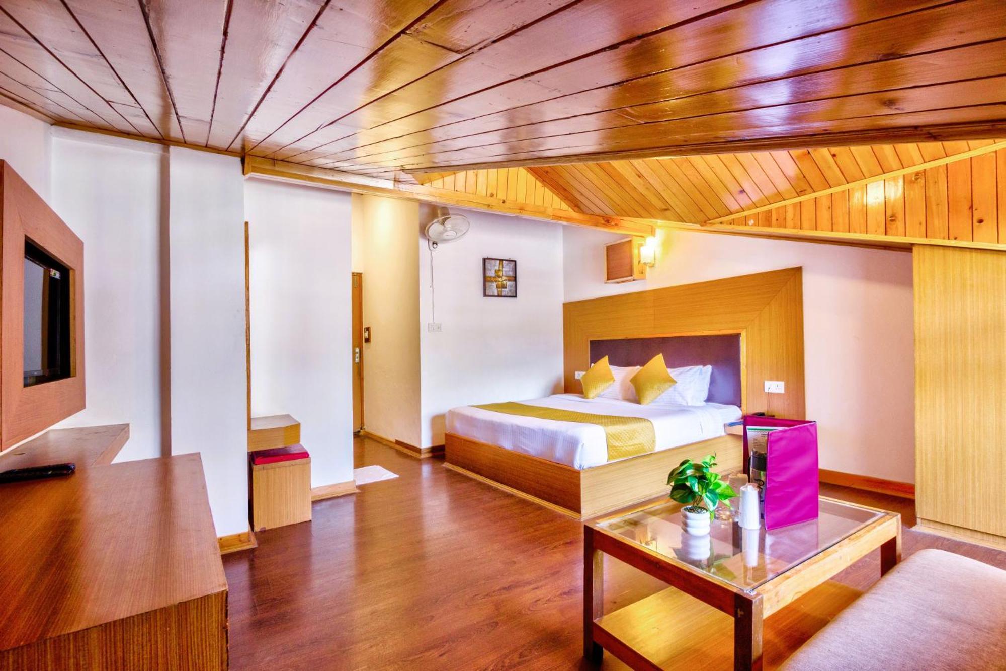 Hotel Greenfields Manāli Esterno foto