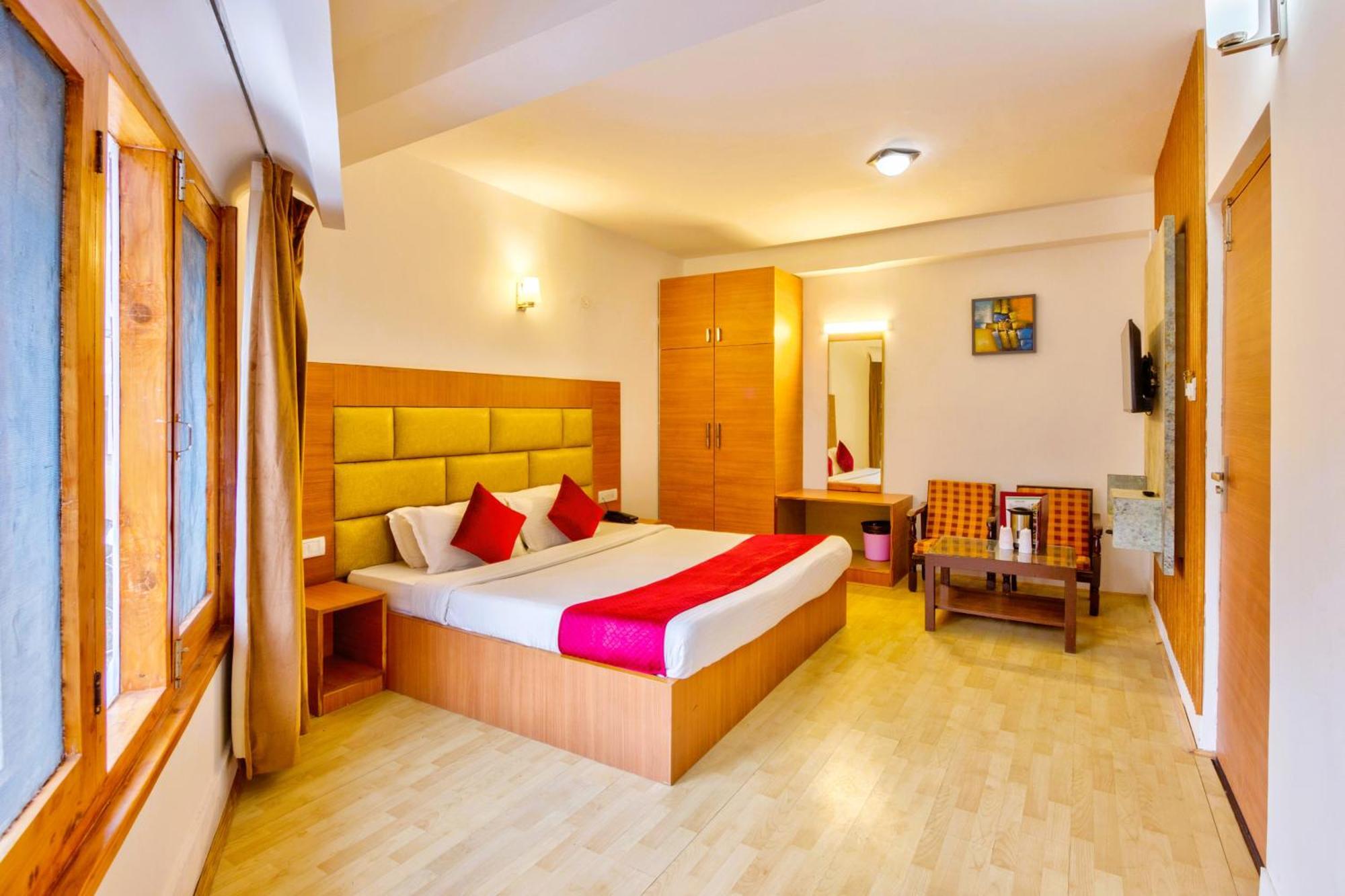 Hotel Greenfields Manāli Esterno foto